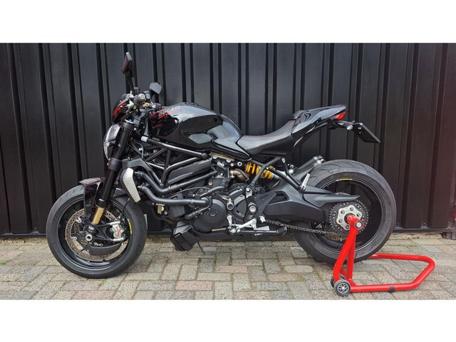 ducati - monster-1200-r