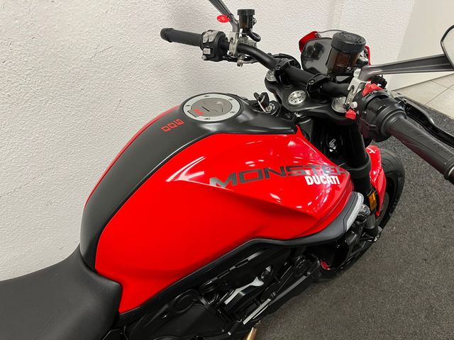 ducati - monster