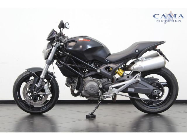 ducati - monster-696