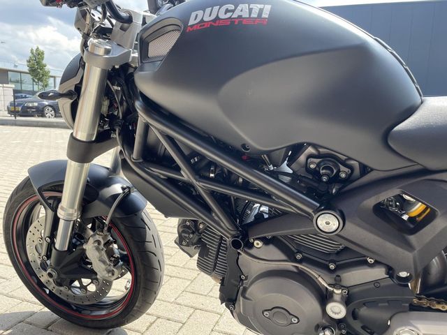 ducati - monster-696