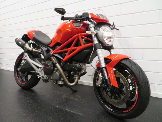 ducati - monster-696