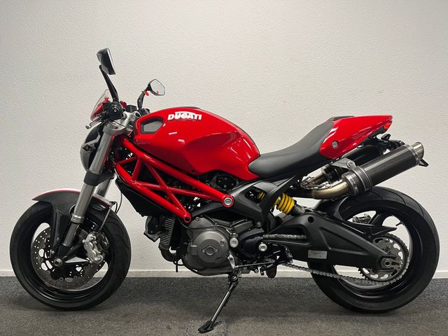 ducati - monster-696