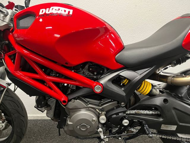 ducati - monster-696