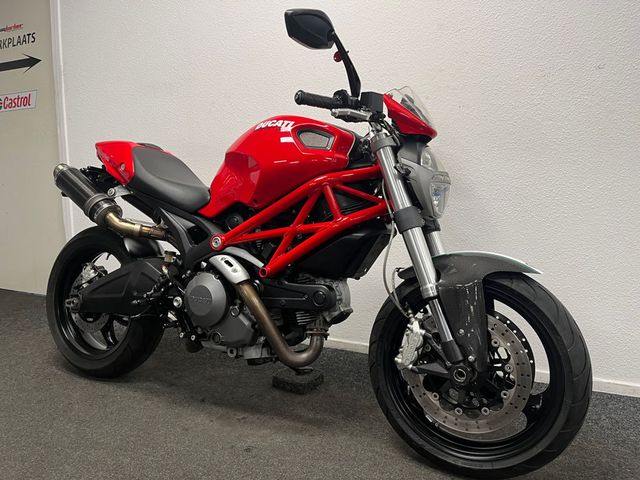 ducati - monster-696