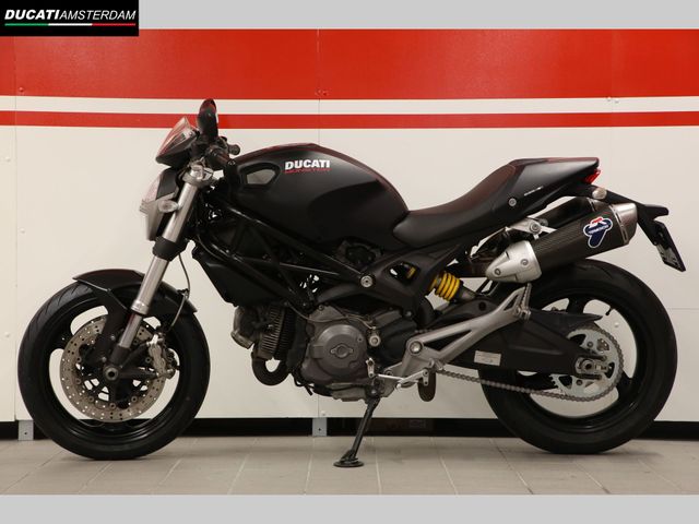 ducati - monster-696