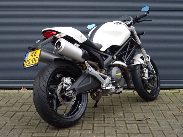 ducati - monster-696