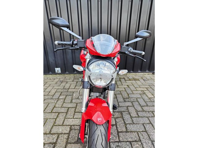 ducati - monster-696