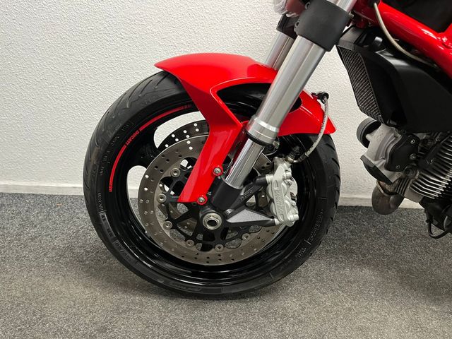 ducati - monster-696