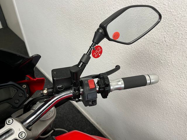 ducati - monster-696