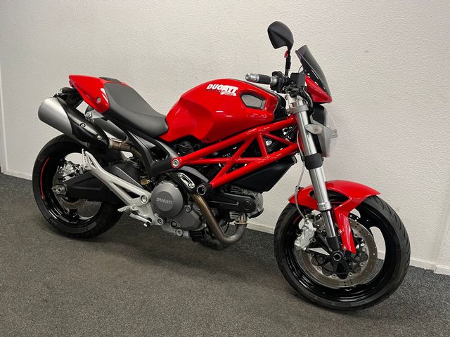 ducati - monster-696