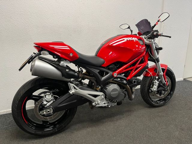 ducati - monster-696
