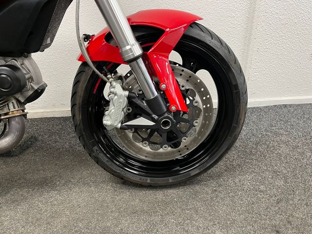 ducati - monster-696