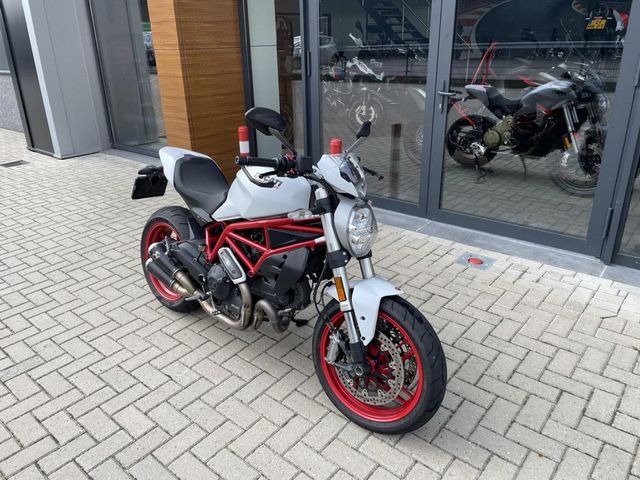 ducati - monster-797--