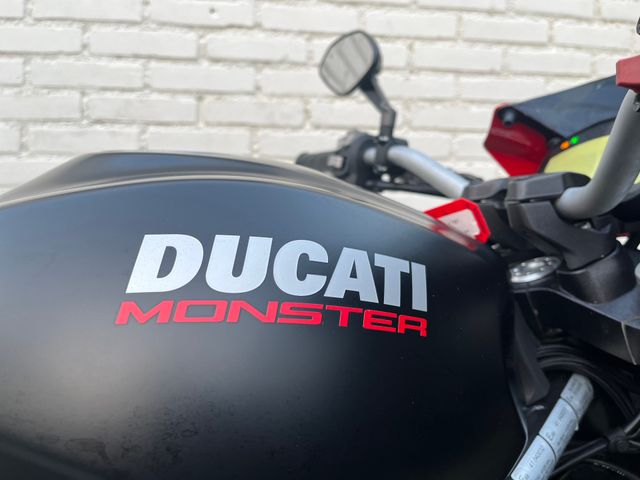 ducati - monster-797--