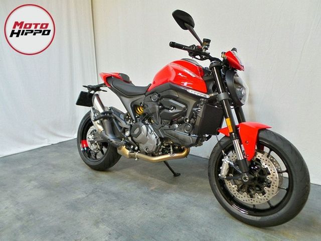 ducati - monster-797--