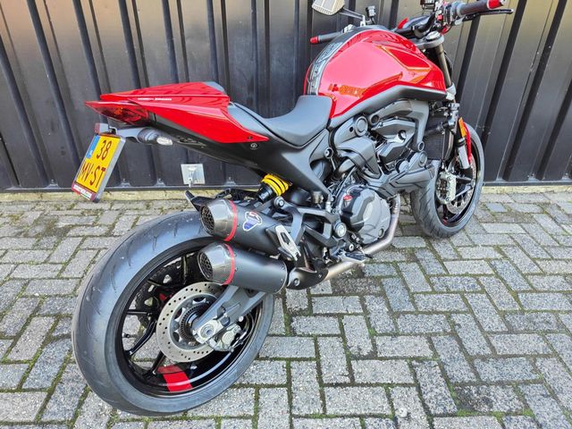 ducati - monster-797--