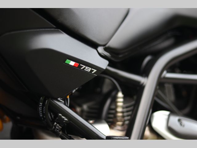 ducati - monster-797--