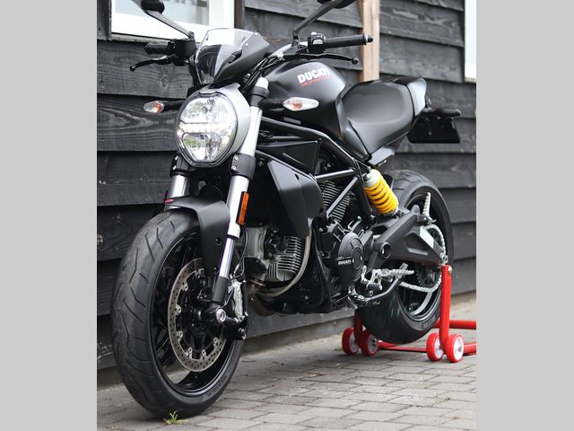 ducati - monster-797--