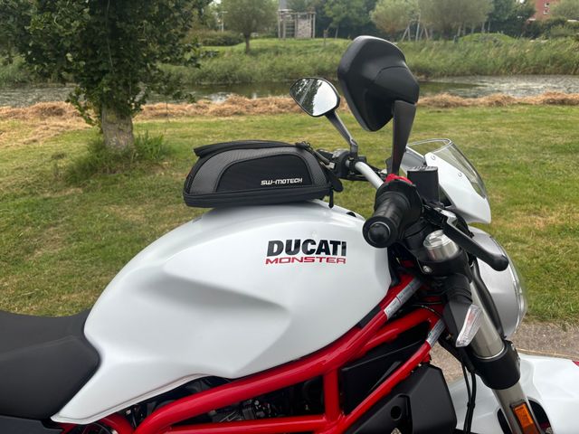 ducati - monster-797