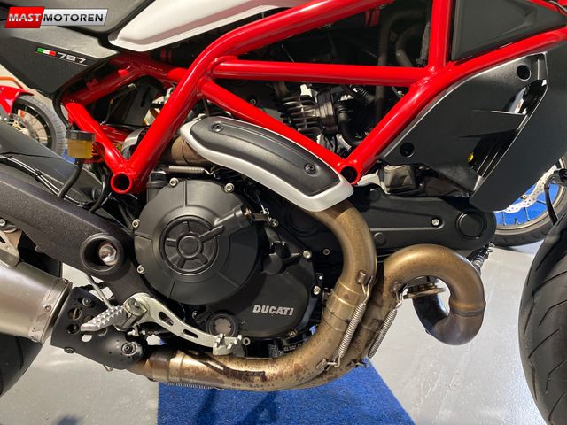 ducati - monster-797