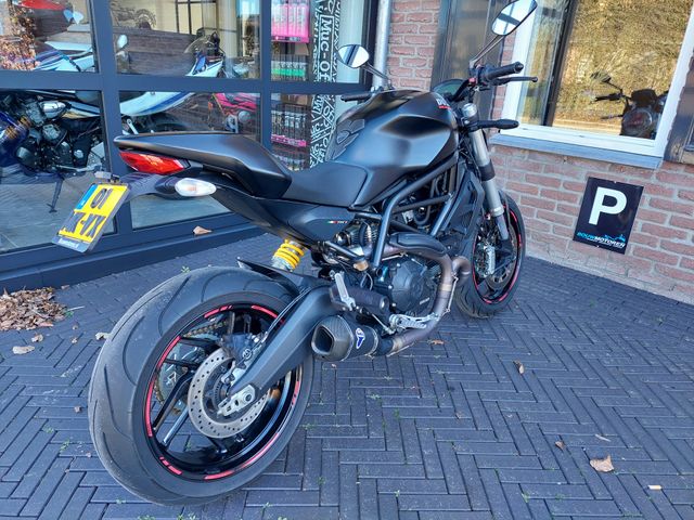 ducati - monster-797