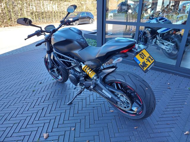 ducati - monster-797