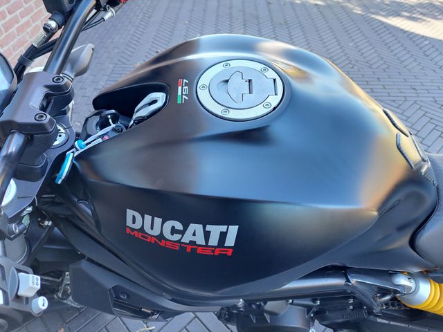 ducati - monster-797