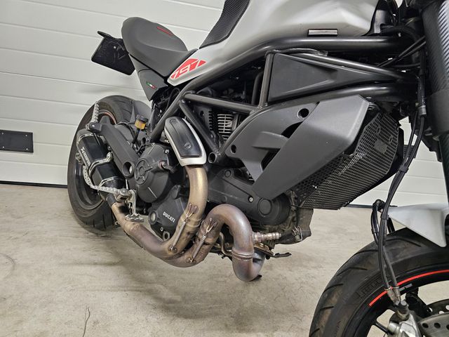 ducati - monster-797