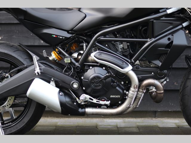ducati - monster-797