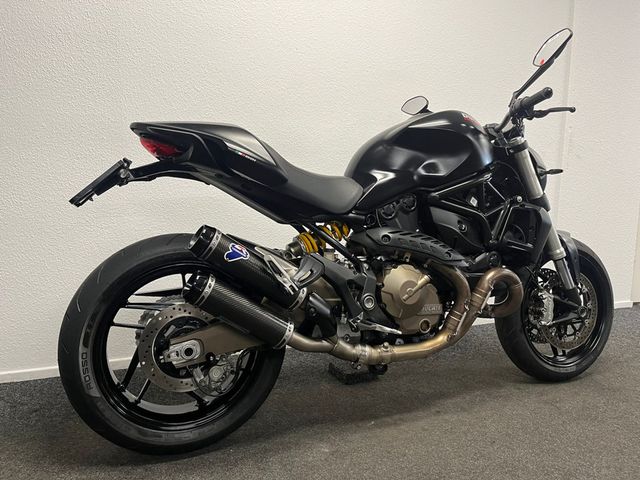 ducati - monster-821