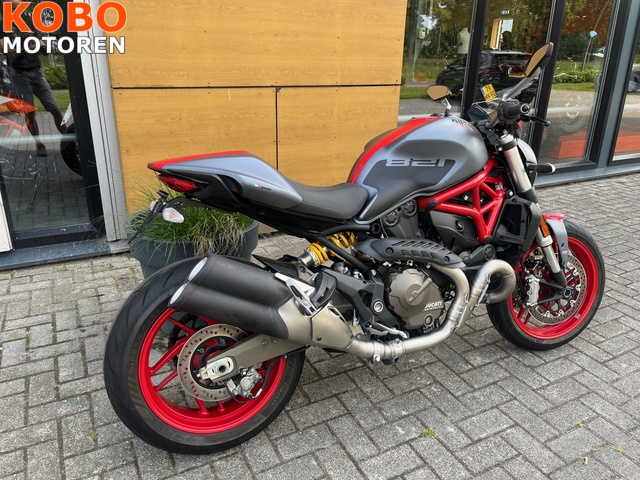 ducati - monster-821