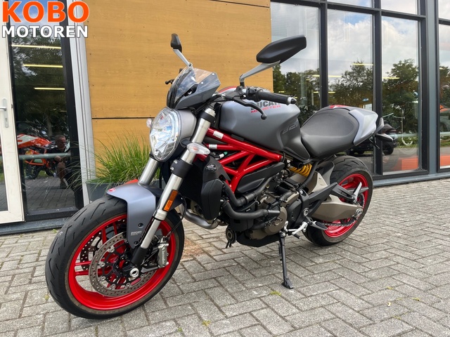 ducati - monster-821