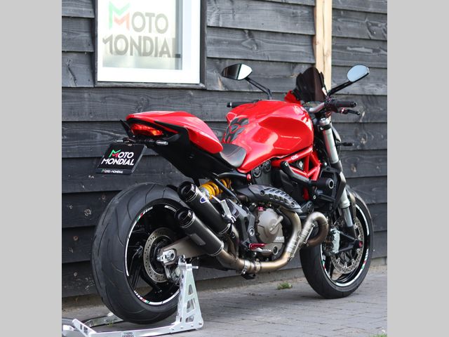 ducati - monster-821