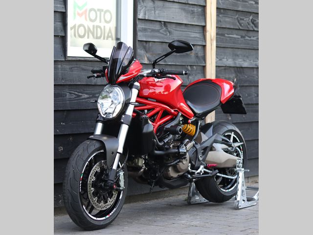 ducati - monster-821