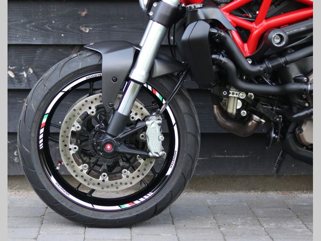 ducati - monster-821