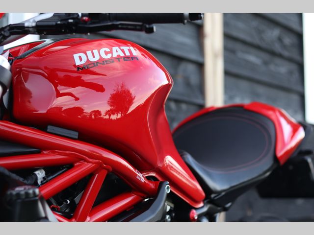 ducati - monster-821