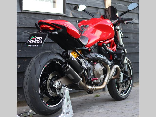 ducati - monster-821