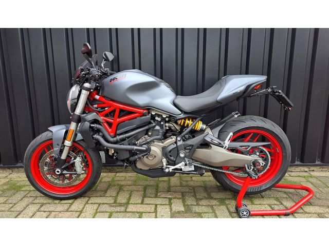 ducati - monster-821