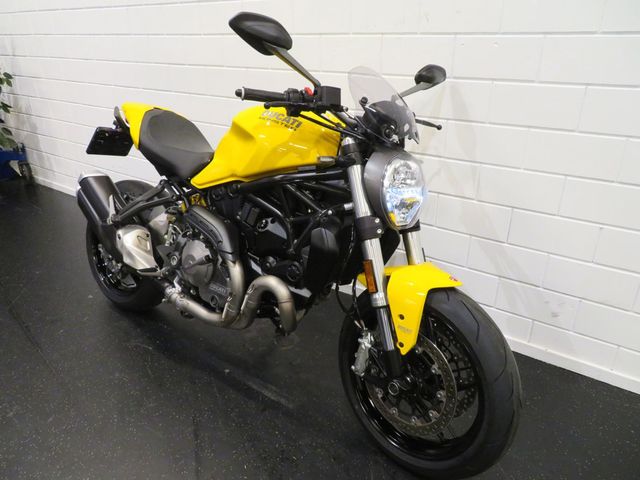 ducati - monster-821