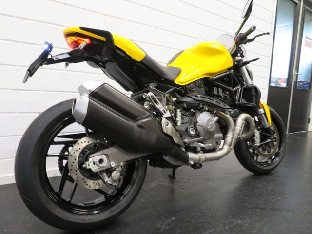 ducati - monster-821