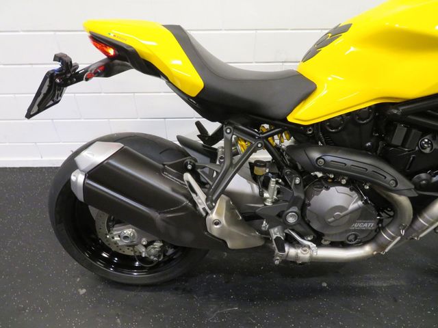 ducati - monster-821