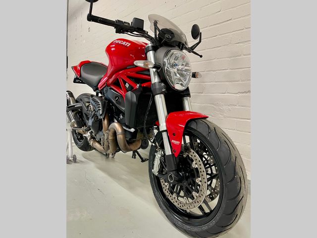 ducati - monster-821
