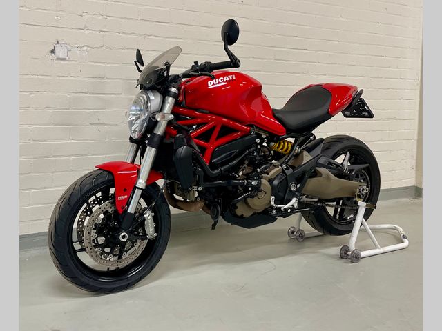 ducati - monster-821