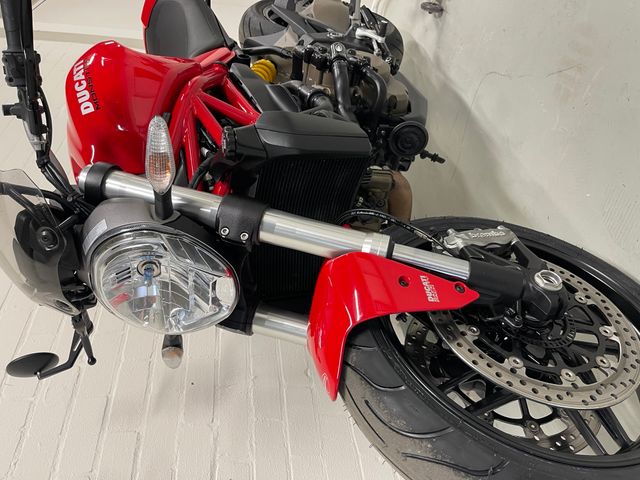 ducati - monster-821