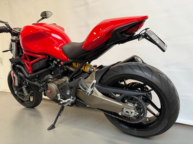 ducati - monster-821
