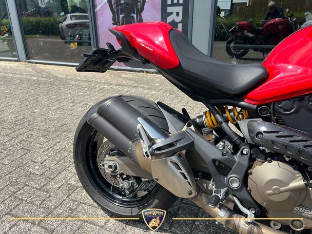 ducati - monster-821