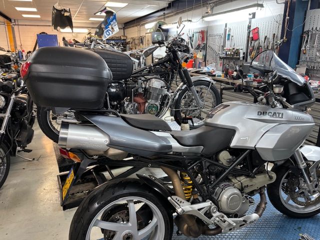 ducati - multistrada-1000-ds