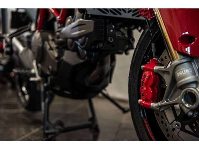 ducati - multistrada-1200-s-pikes-peak