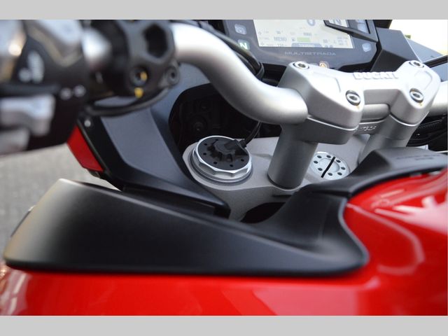 ducati - multistrada-v2-s