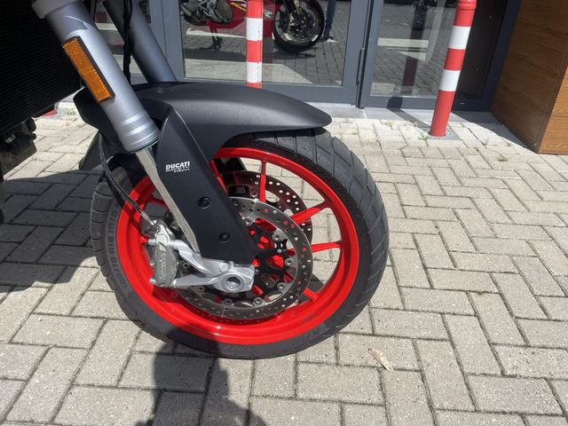 ducati - multistrada-v2-s
